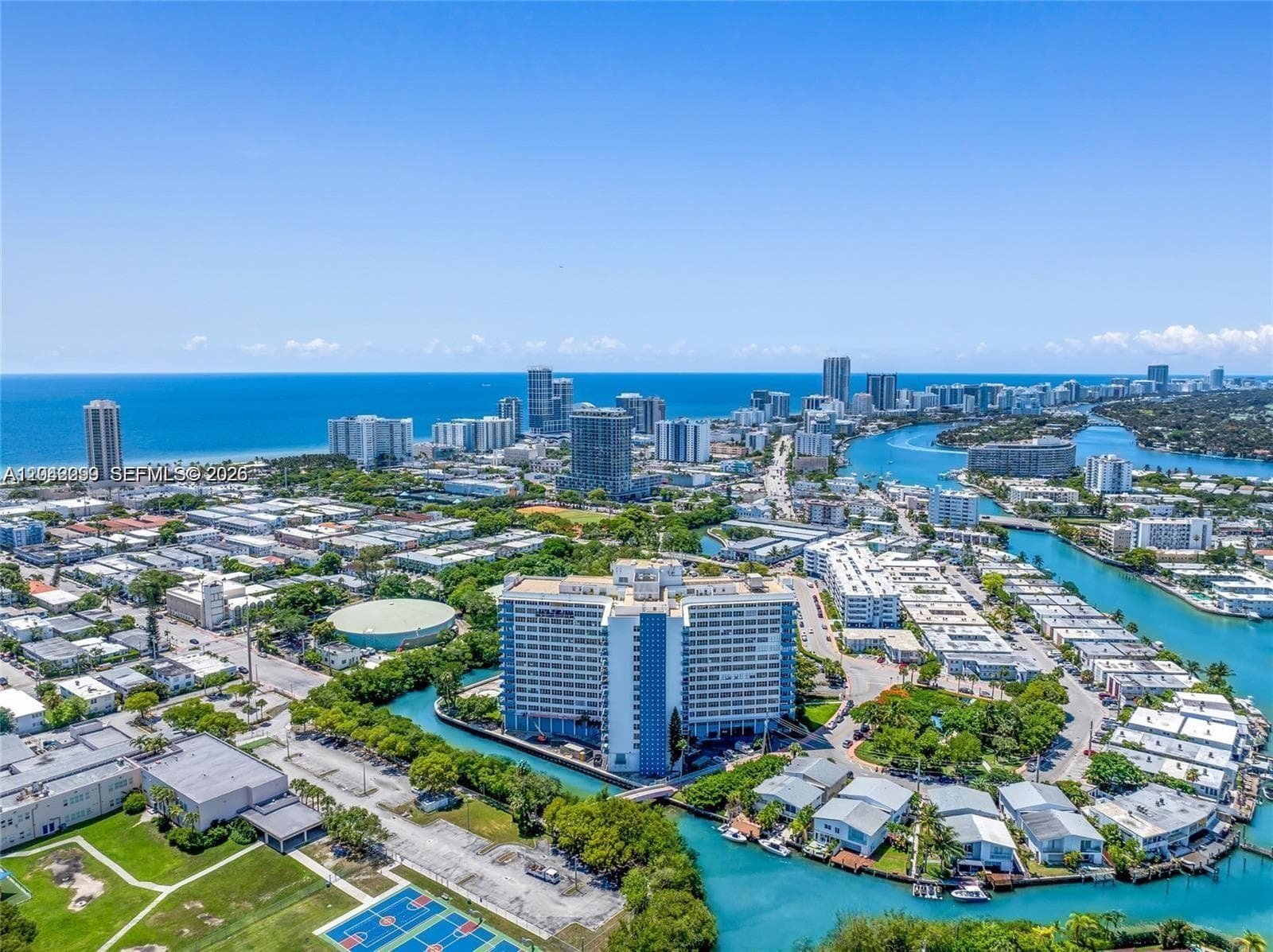 A12042299 — Miami Beach — 3