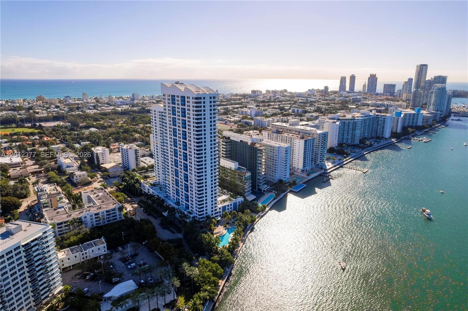 A12042377 — Miami Beach — 2
