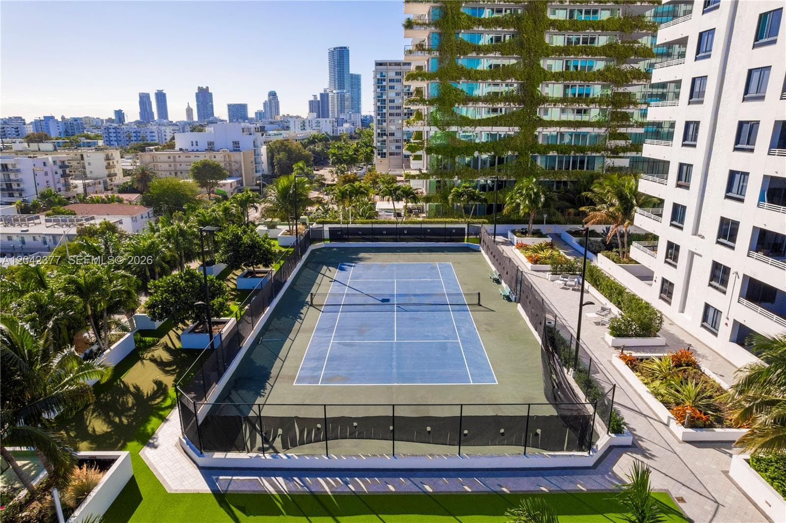 A12042377 — Miami Beach — 24