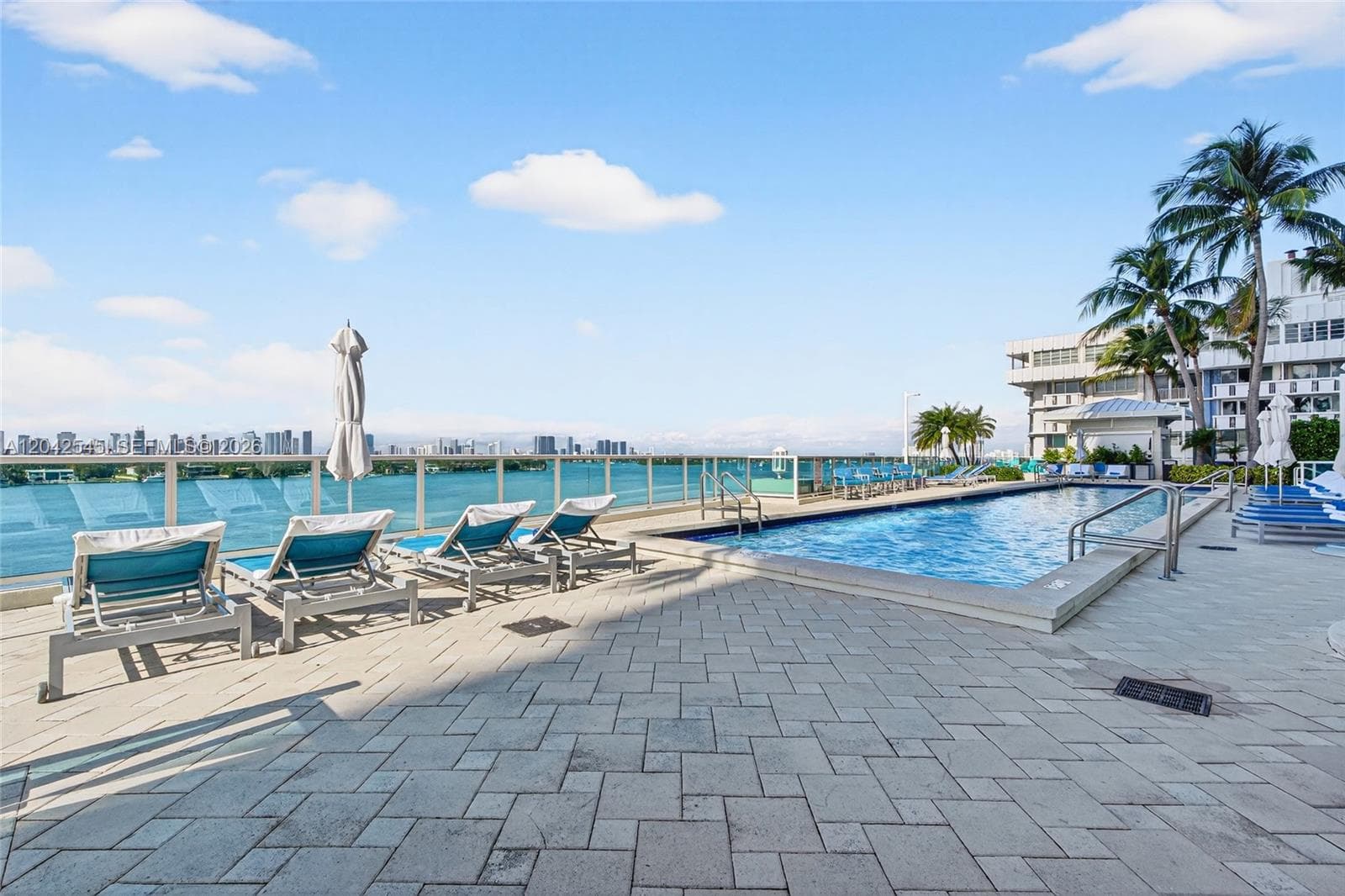 A12042545 — Miami Beach — 18