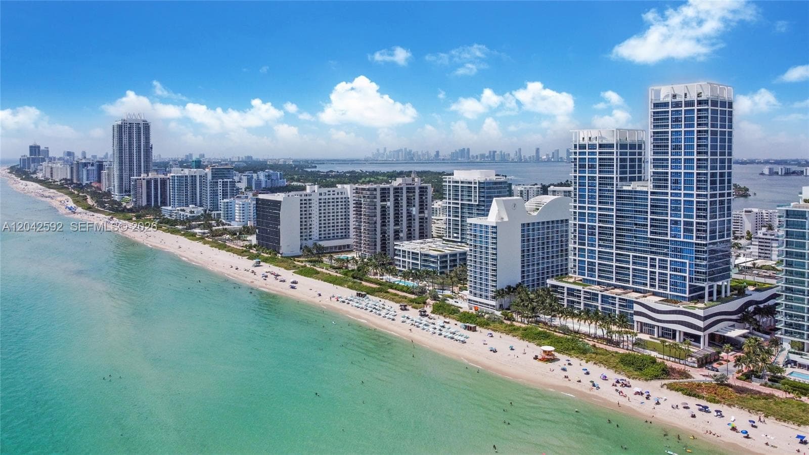 A12042592 — Miami Beach — 8