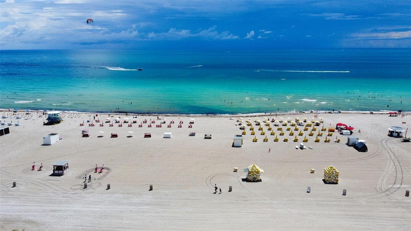 A12043069 — Miami Beach — 38