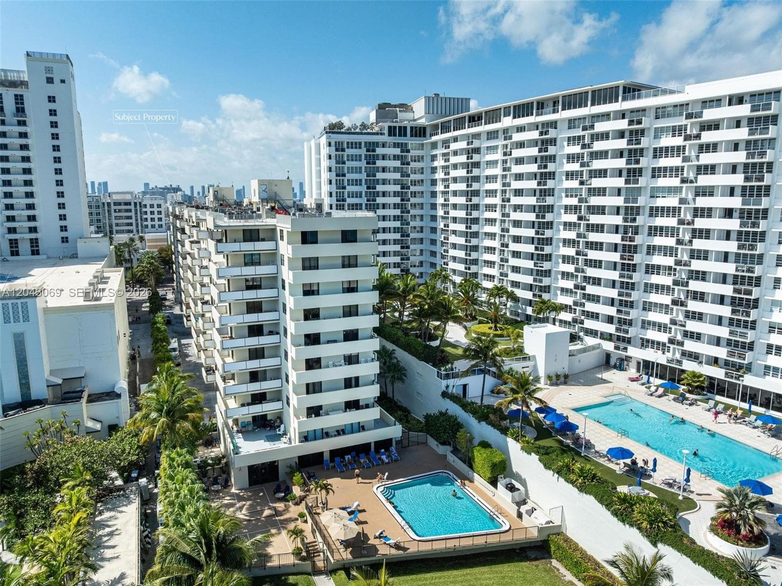 A12043069 — Miami Beach — 39