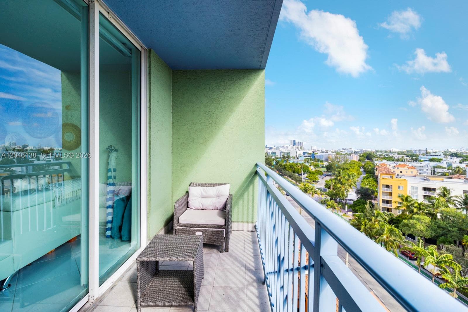 A12043138 — Miami Beach — 7