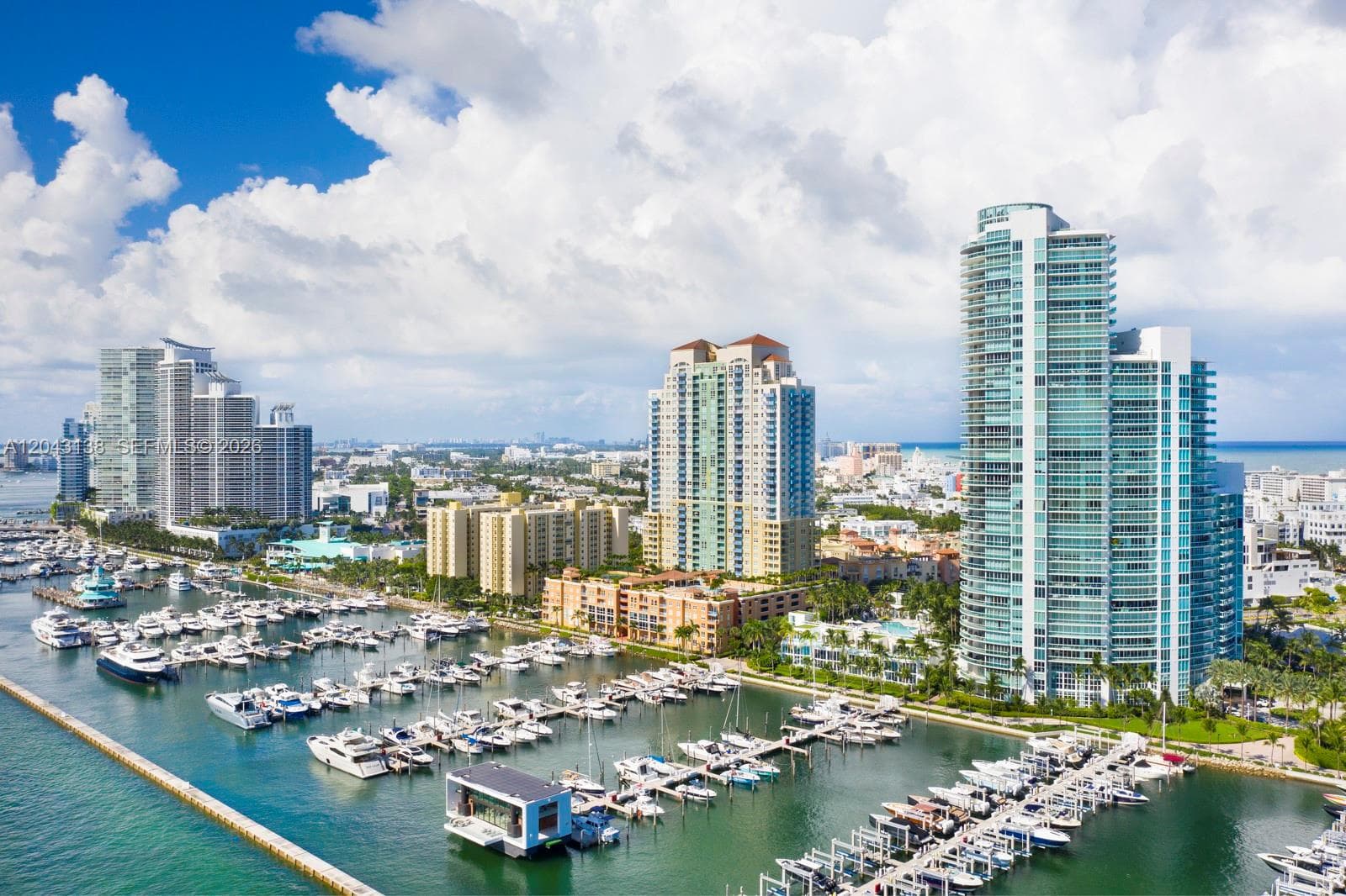 A12043138 — Miami Beach — 21