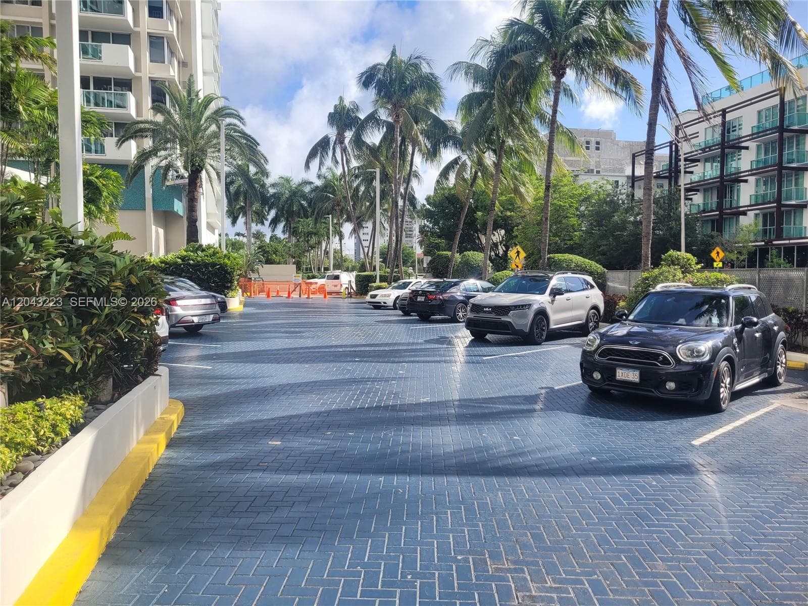 A12043223 — Miami Beach — 52