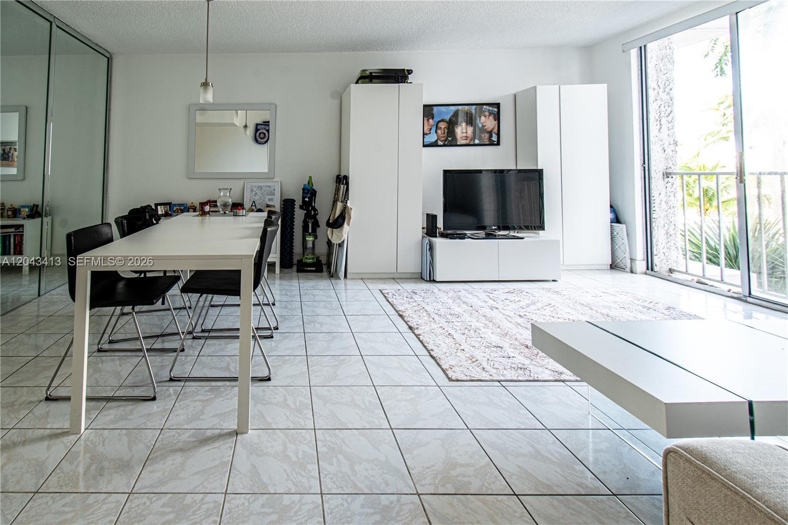 A12043413 — Miami Beach — 6