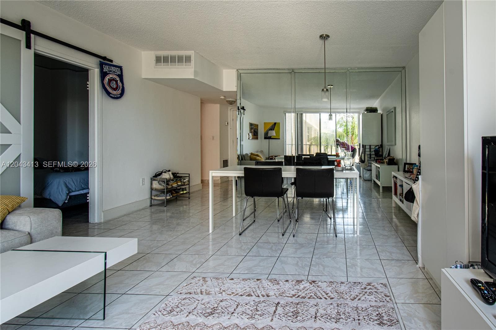 A12043413 — Miami Beach — 5