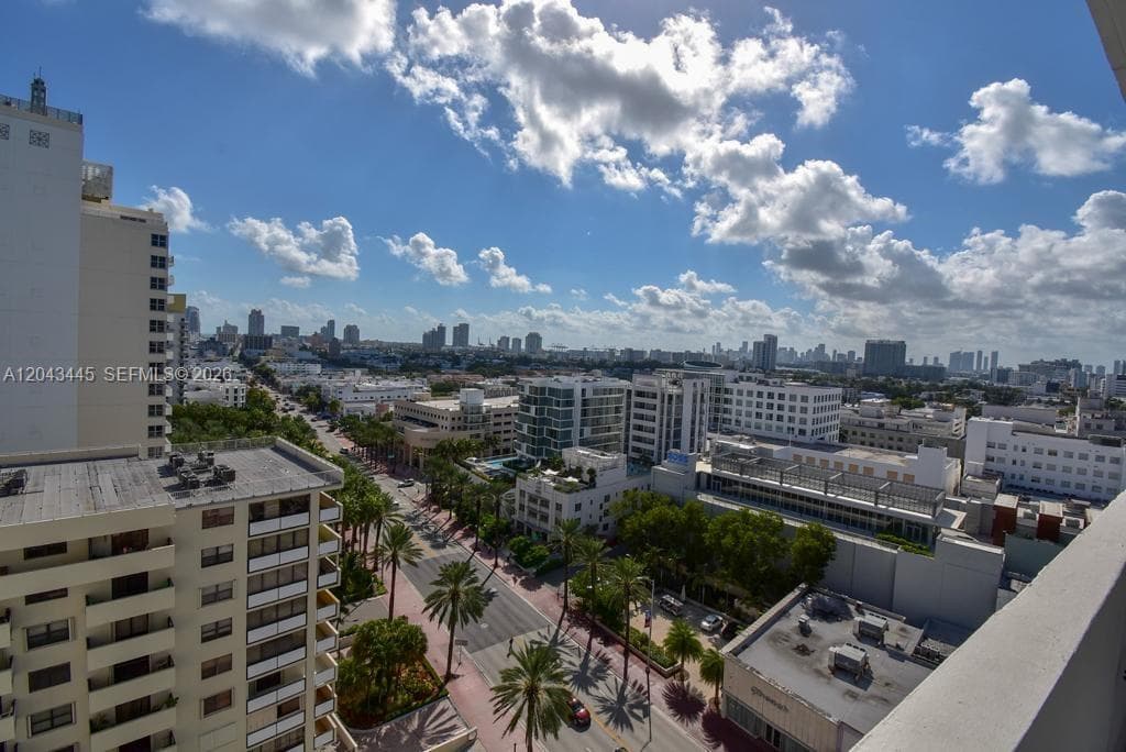 A12043445 — Miami Beach