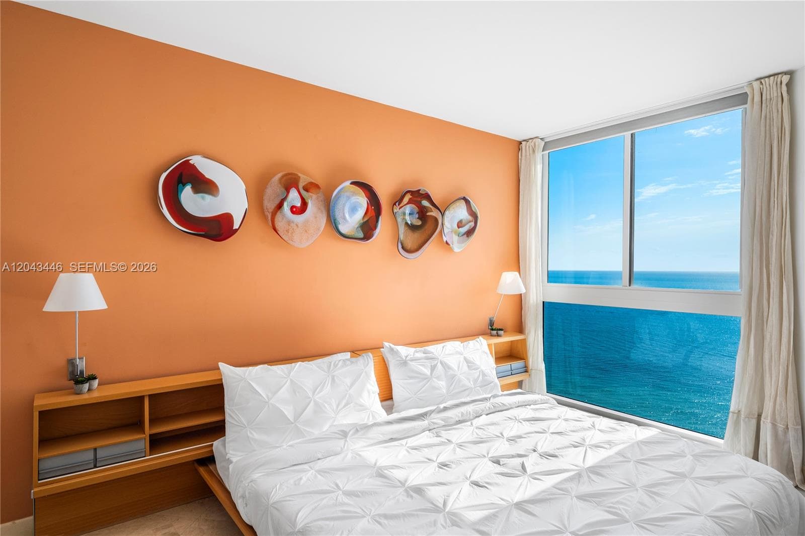 A12043446 — Miami Beach — 12