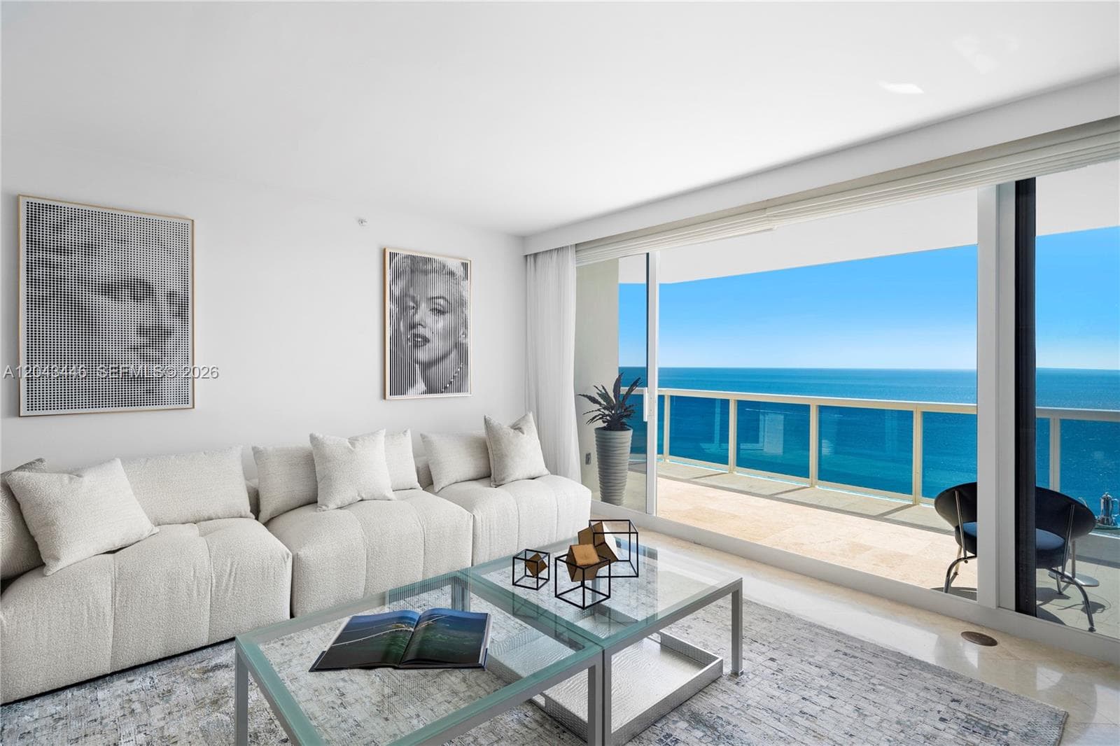 A12043446 — Miami Beach — 3