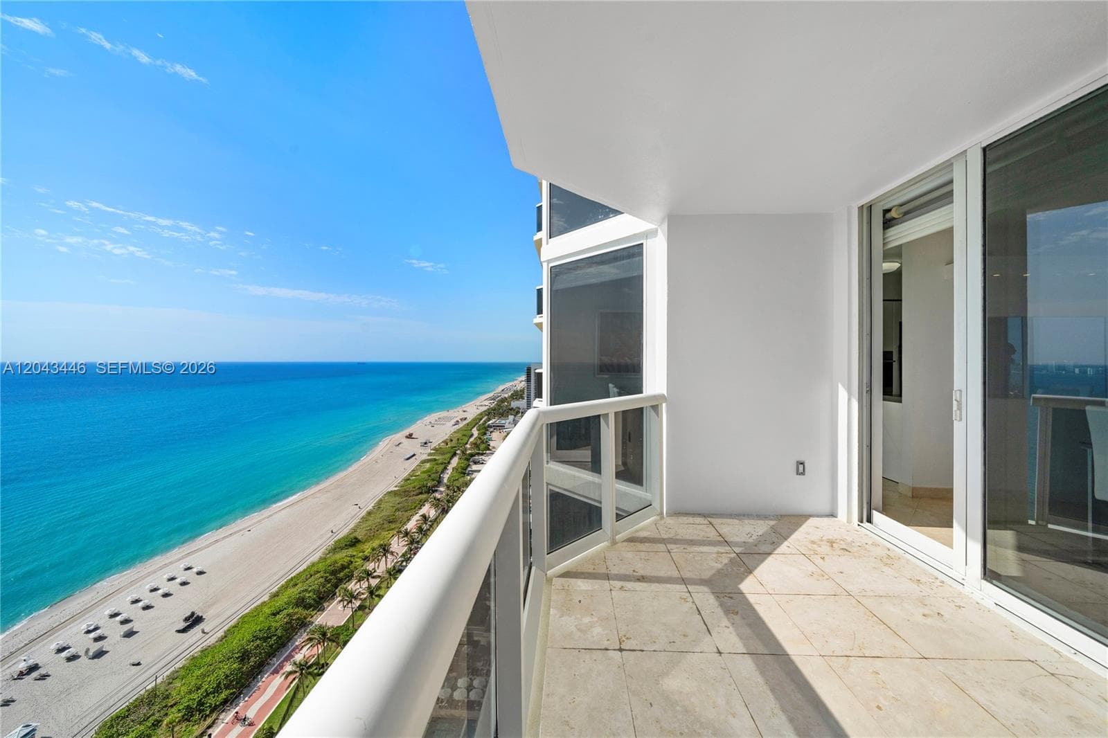 A12043446 — Miami Beach — 34