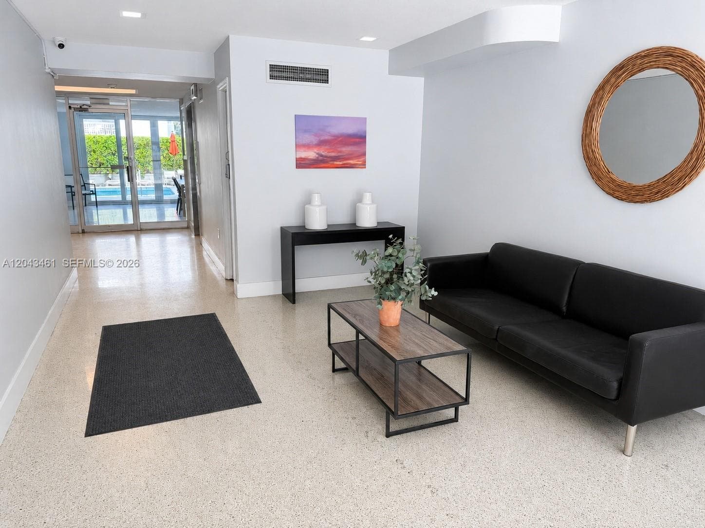 A12043461 — Miami Beach — 5