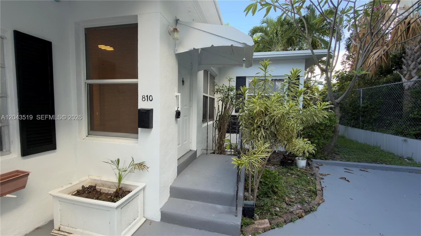 A12043519 — Miami Beach