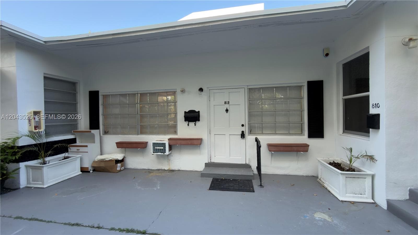 A12043525 — Miami Beach — 3