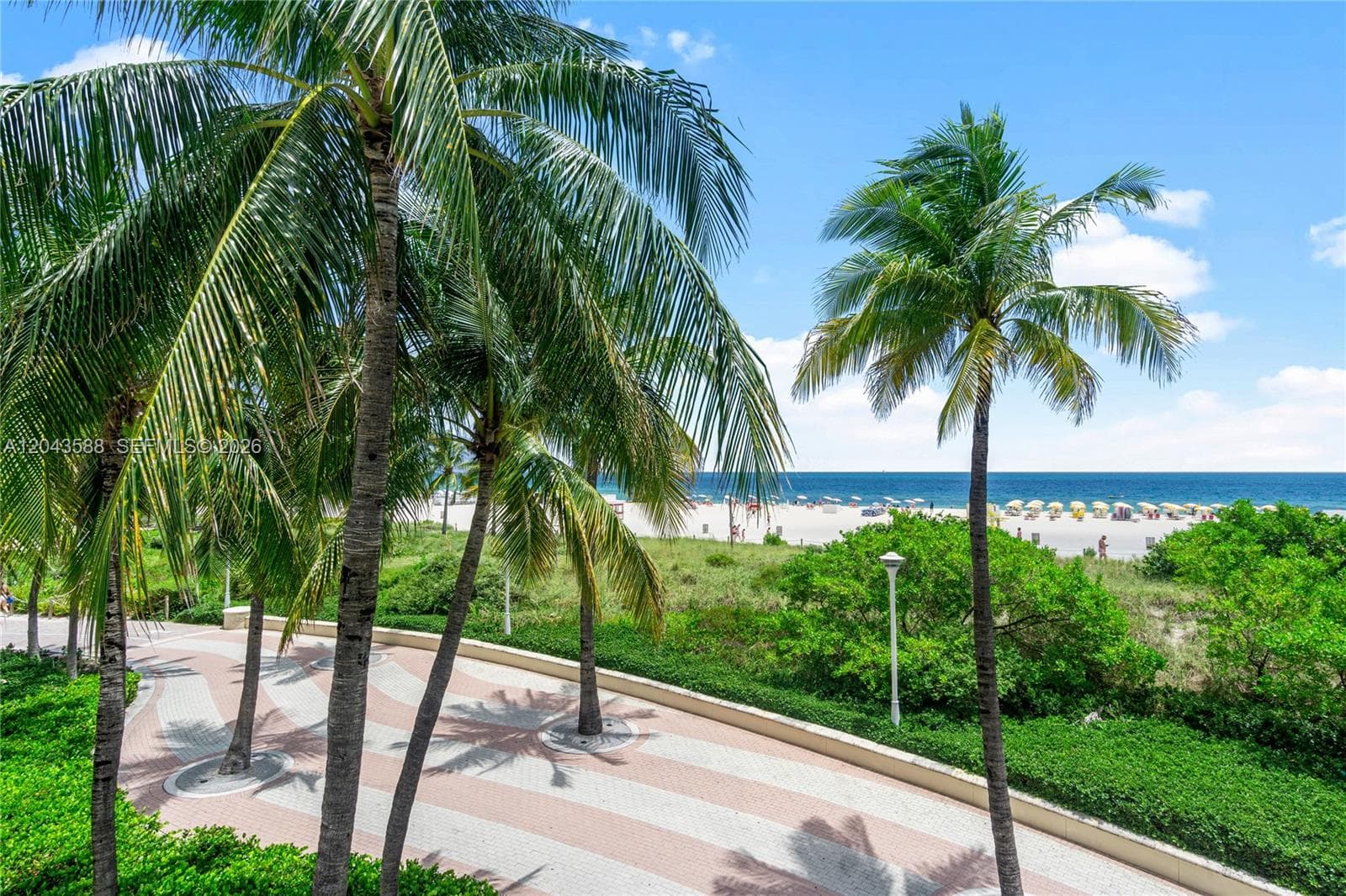 A12043588 — Miami Beach — 25