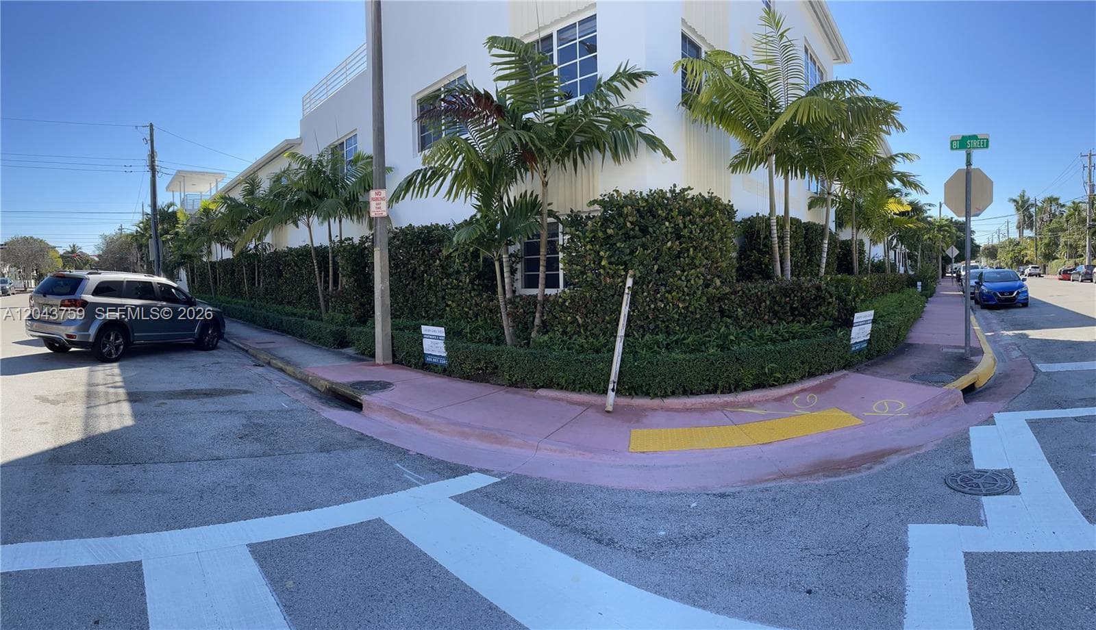 A12043759 — Miami Beach — 108
