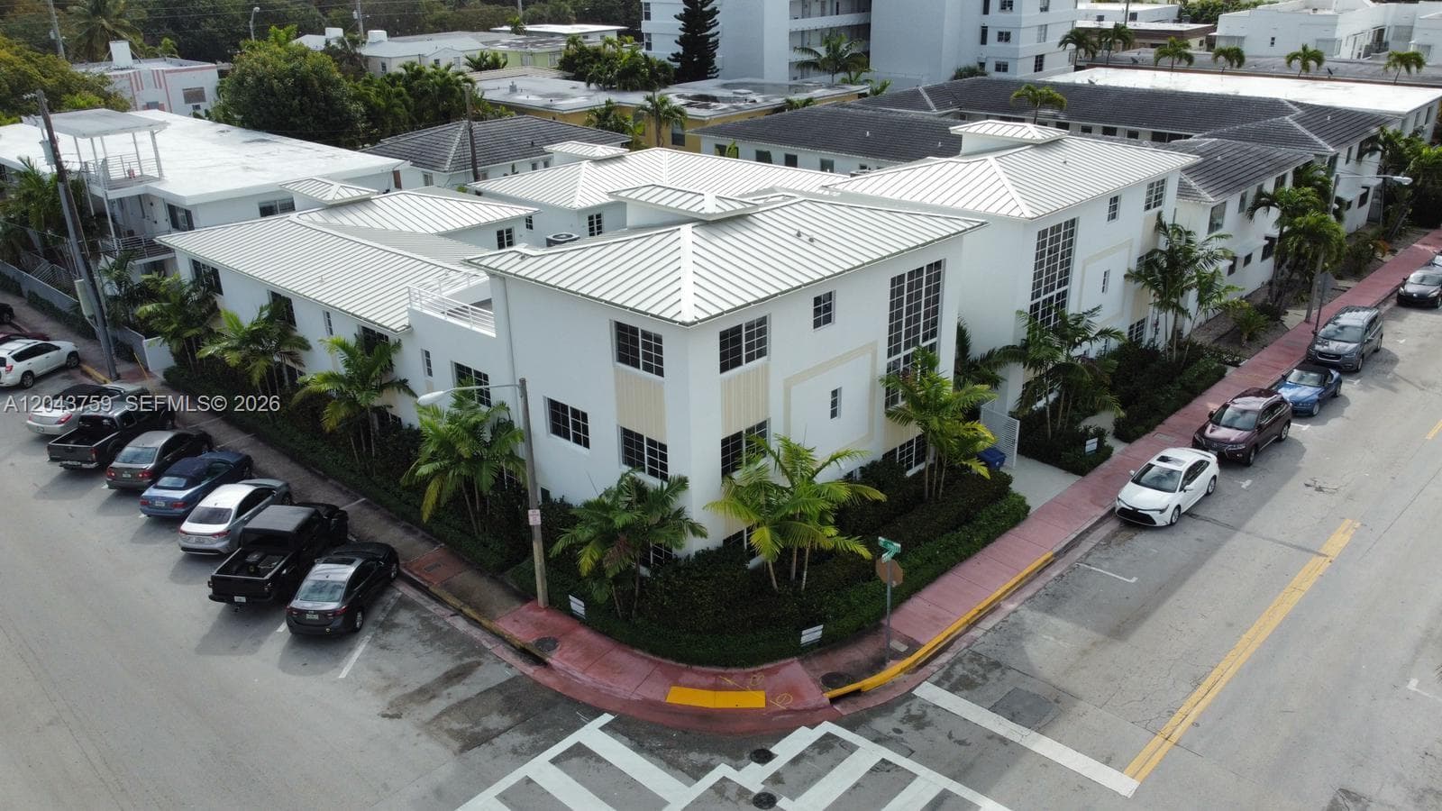 A12043759 — Miami Beach — 3