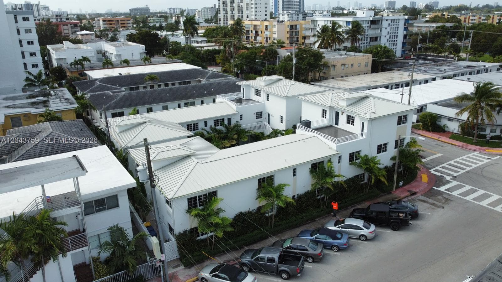 A12043759 — Miami Beach — 81
