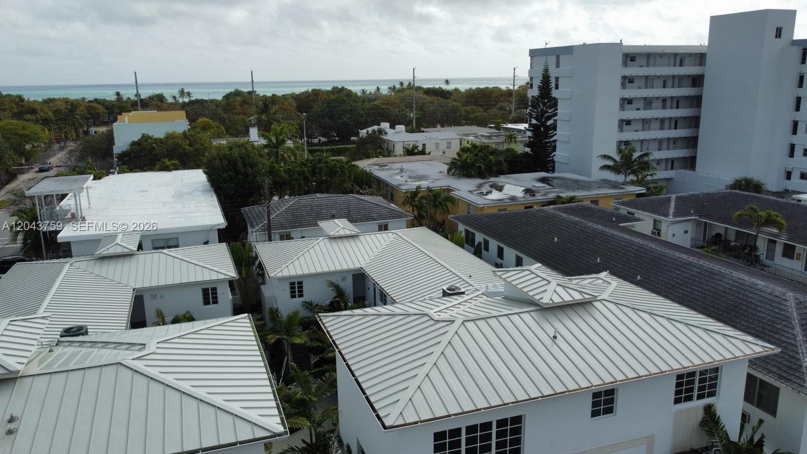 A12043759 — Miami Beach — 78