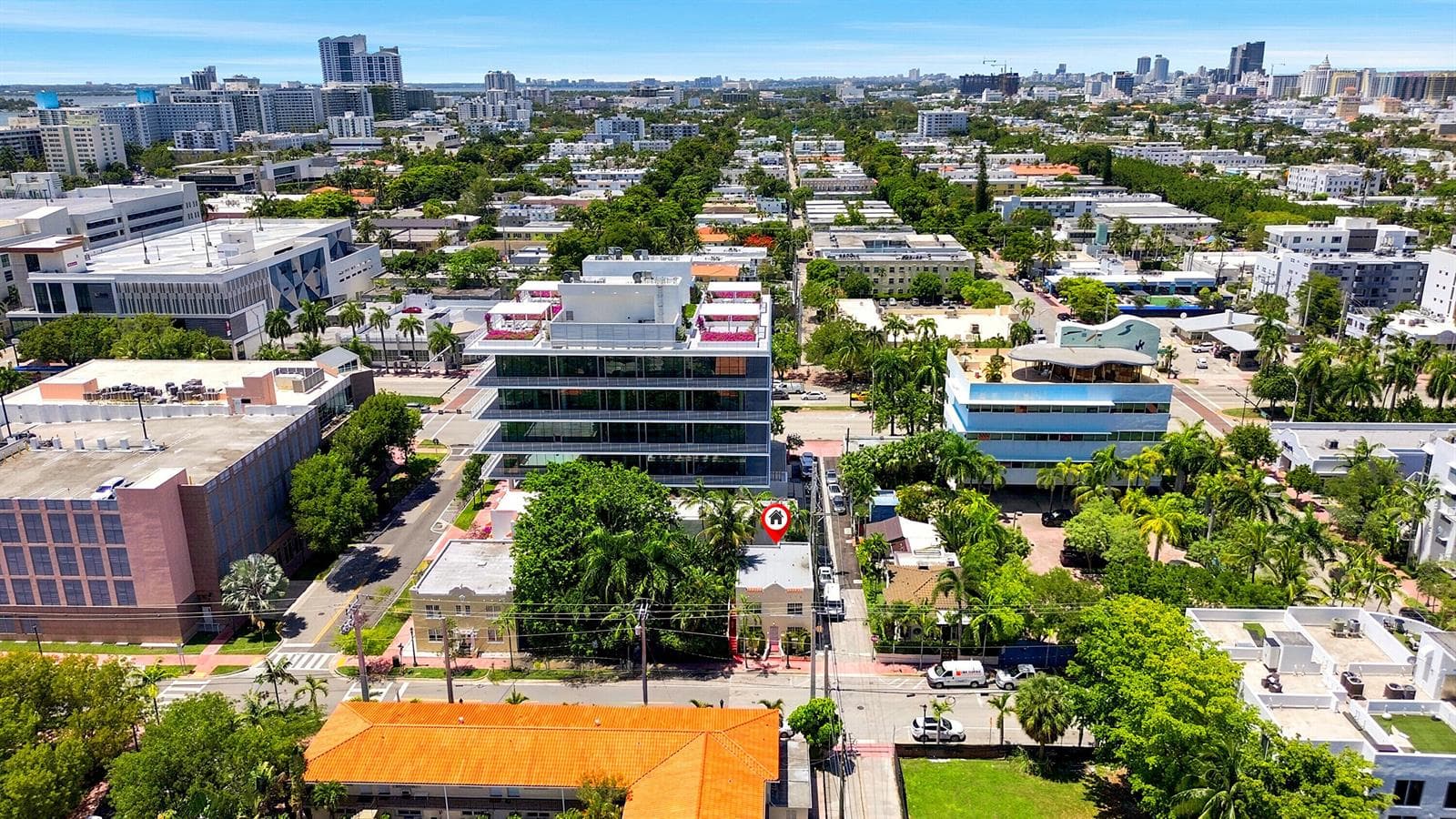 B26045735 — Miami Beach — 20