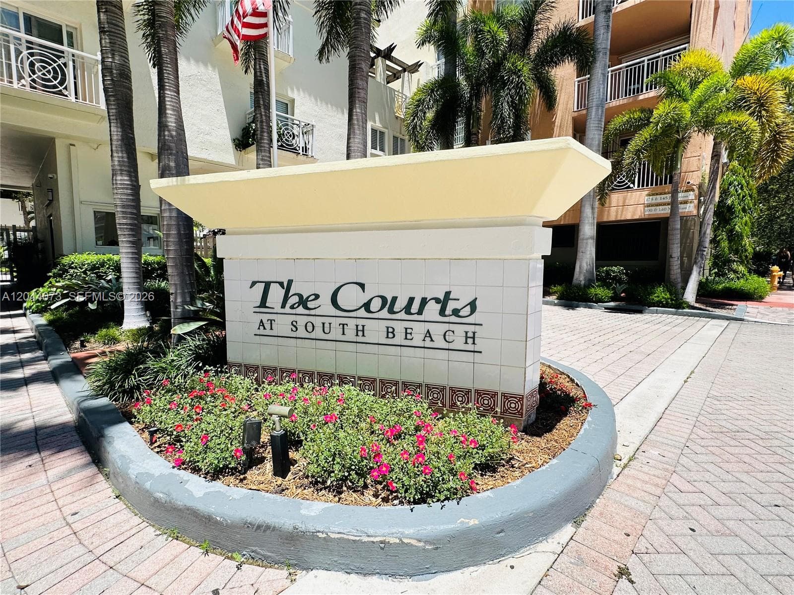A12044073 — Miami Beach — 3