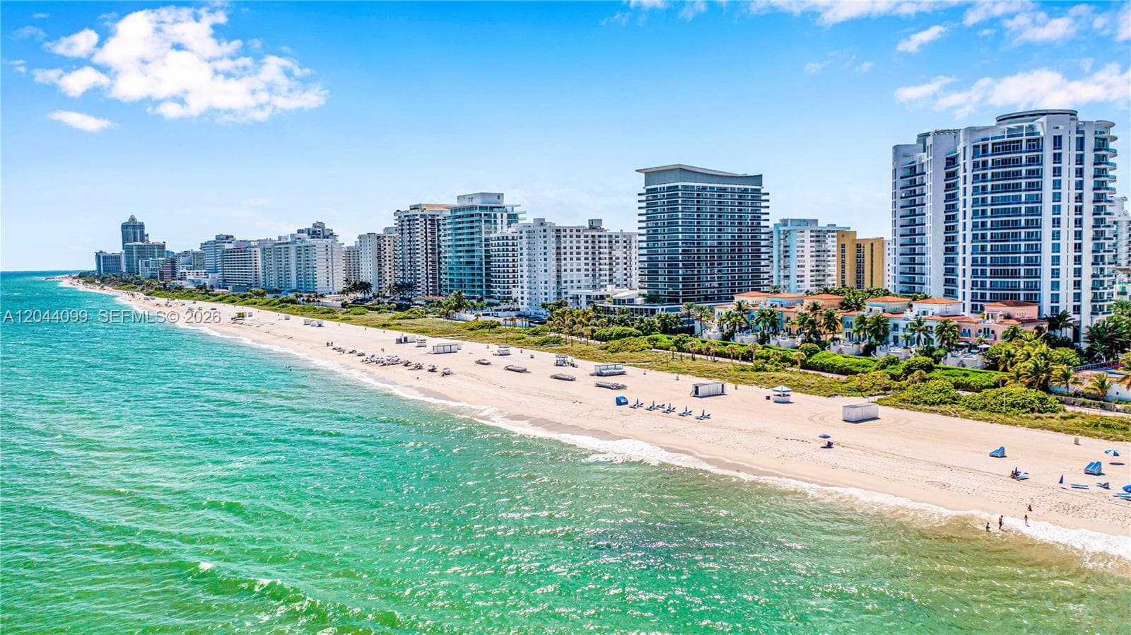 A12044099 — Miami Beach — 31