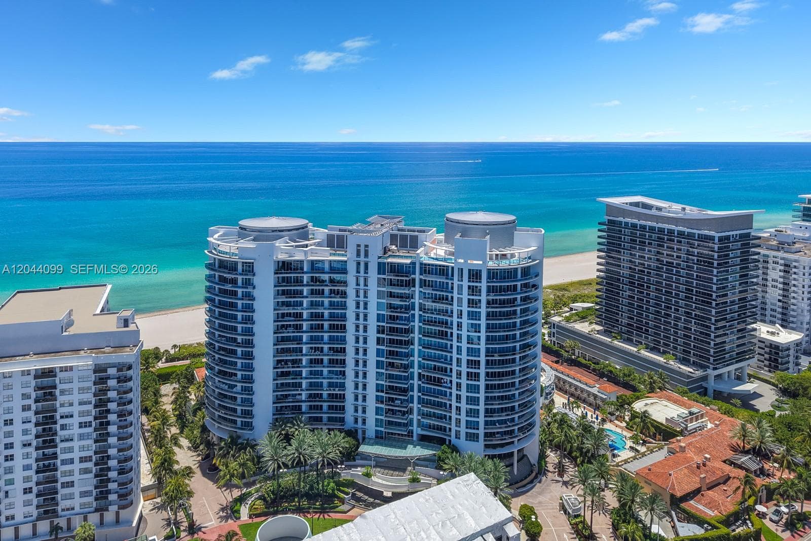 A12044099 — Miami Beach — 29