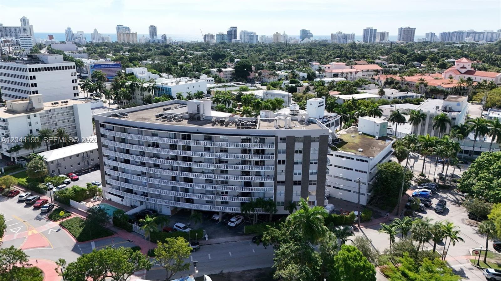 A12044195 — Miami Beach — 26