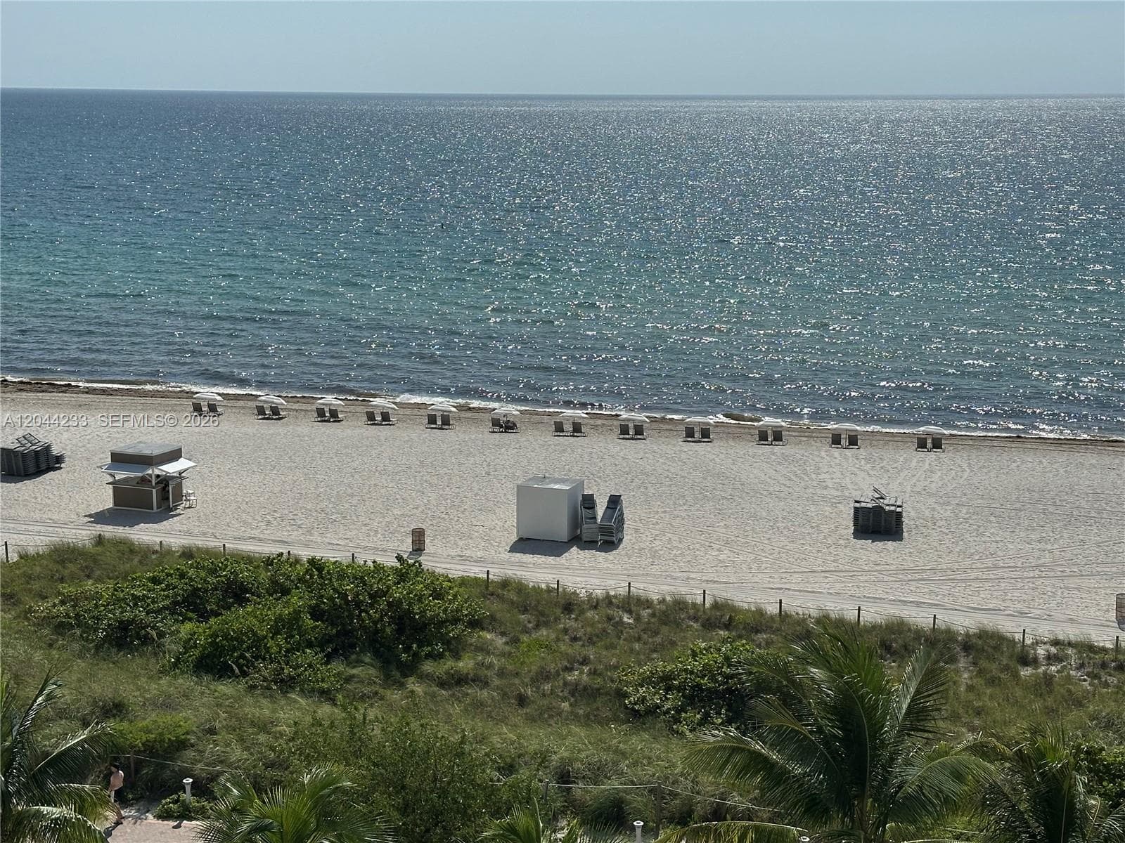 A12044233 — Miami Beach — 46