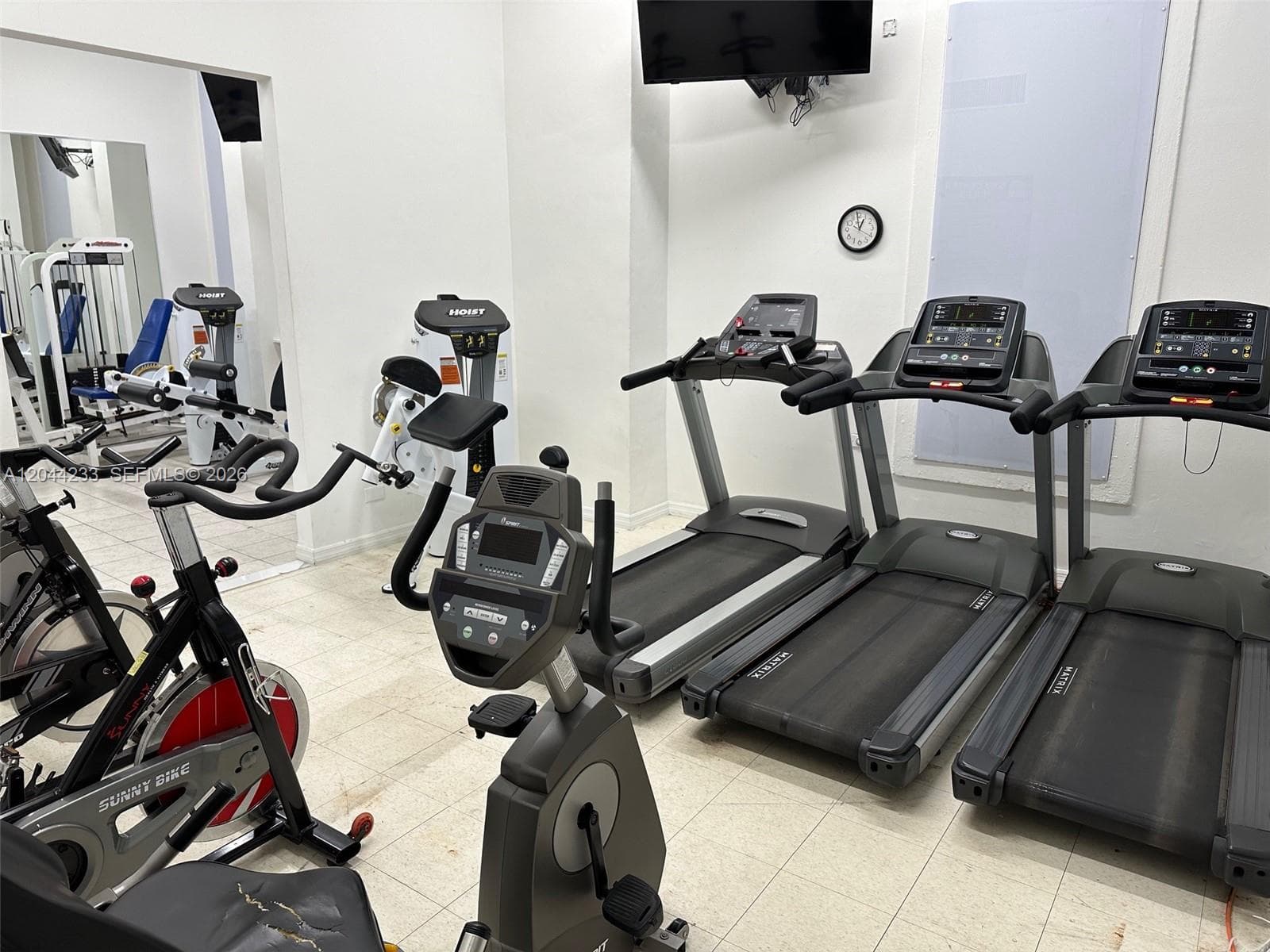A12044233 — Miami Beach — 38