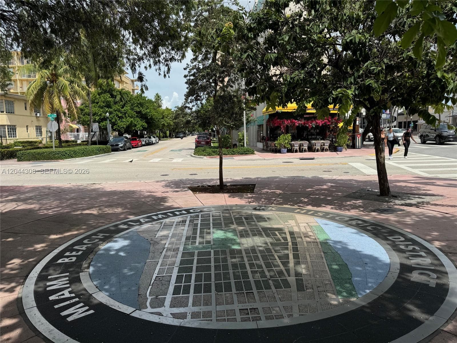 A12044308 — Miami Beach — 17