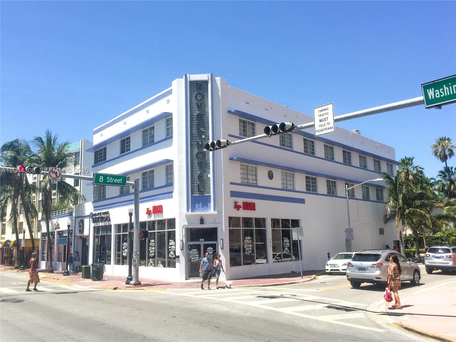 A12044308 — Miami Beach