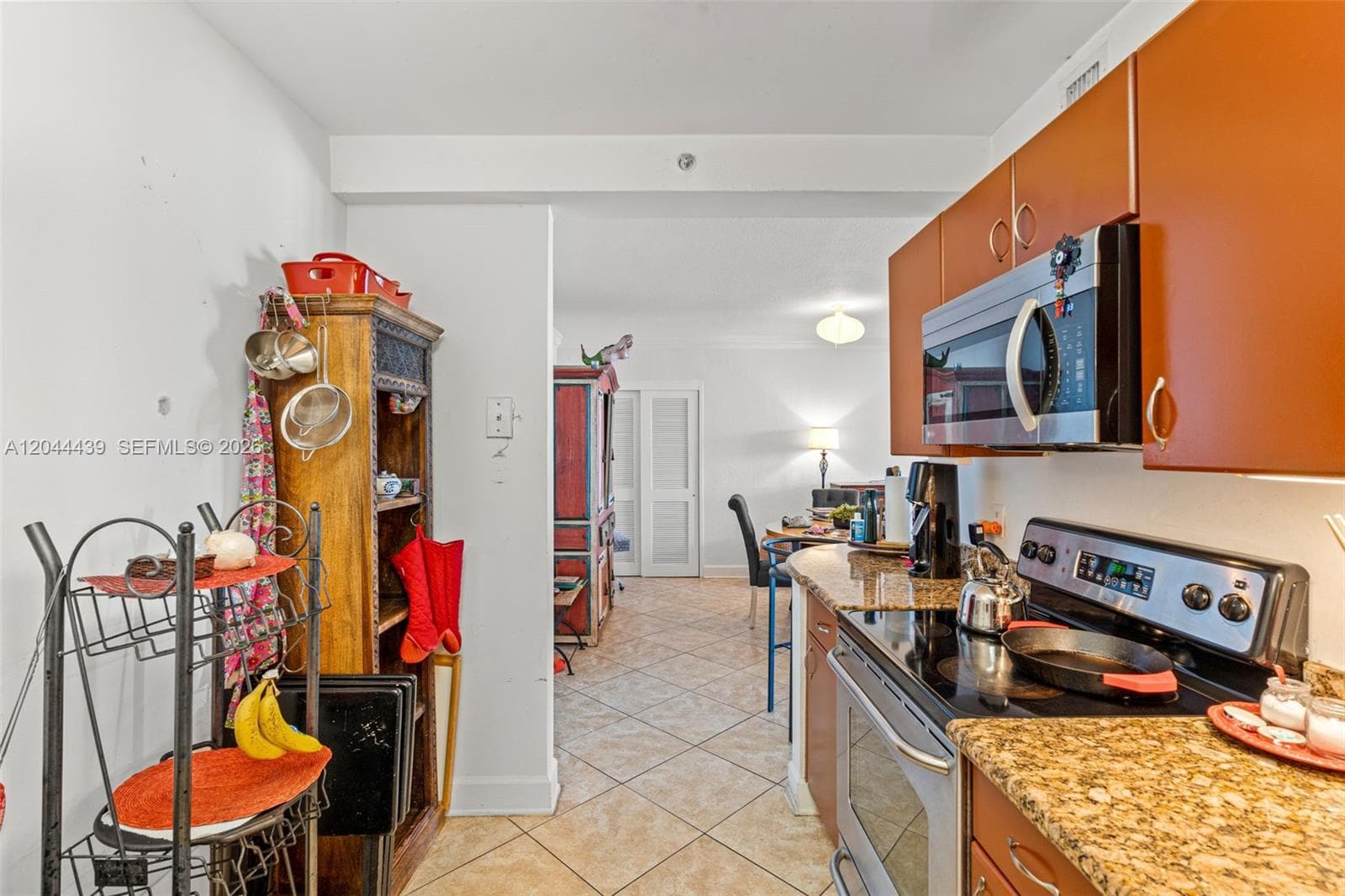 A12044439 — Miami Beach — 24