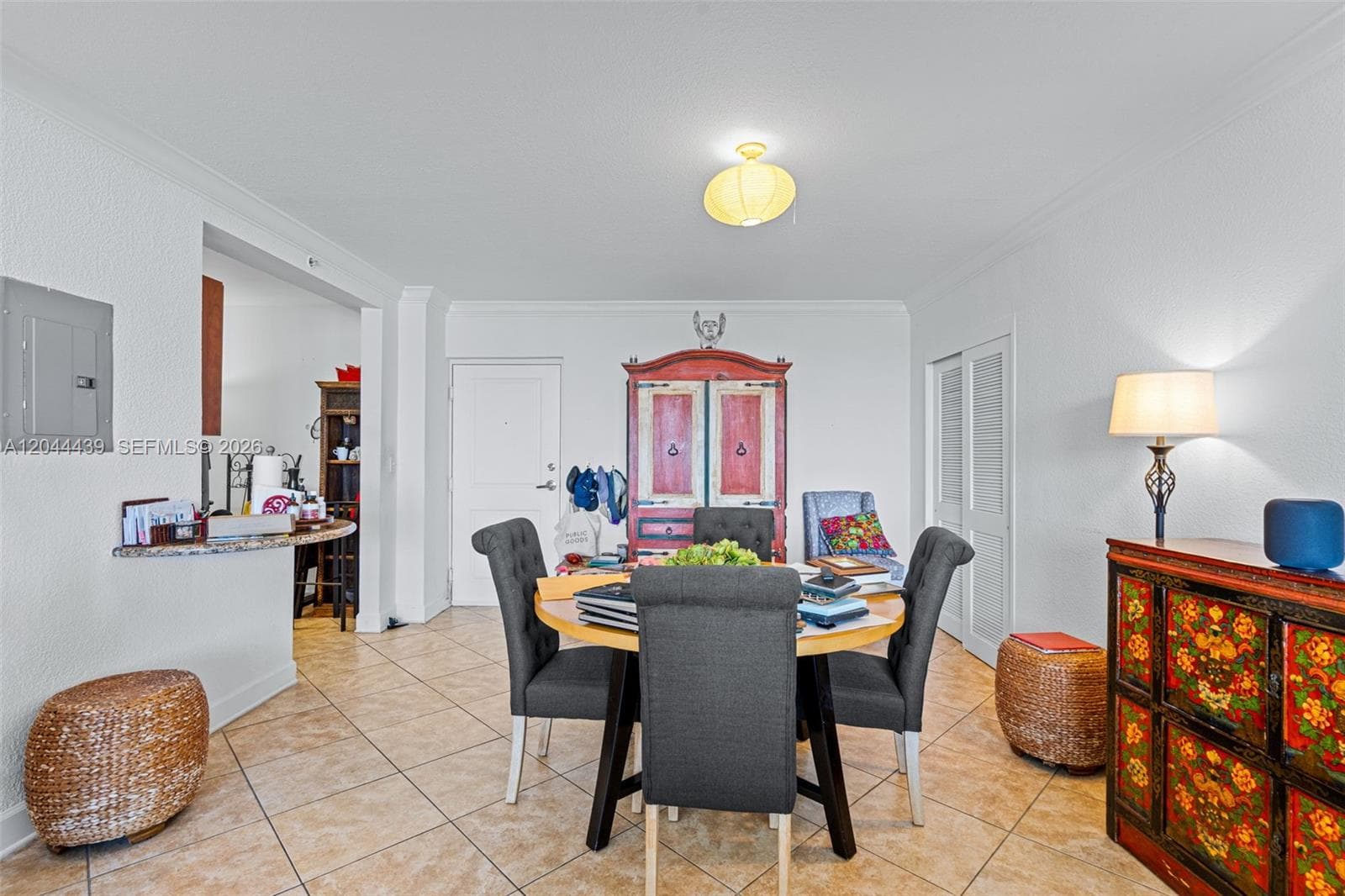 A12044439 — Miami Beach — 21