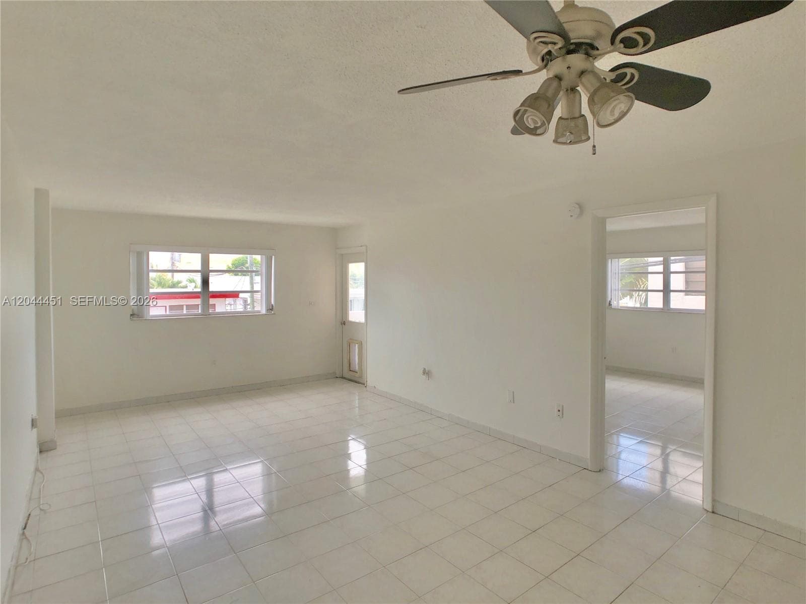 A12044451 — Miami Beach — 12