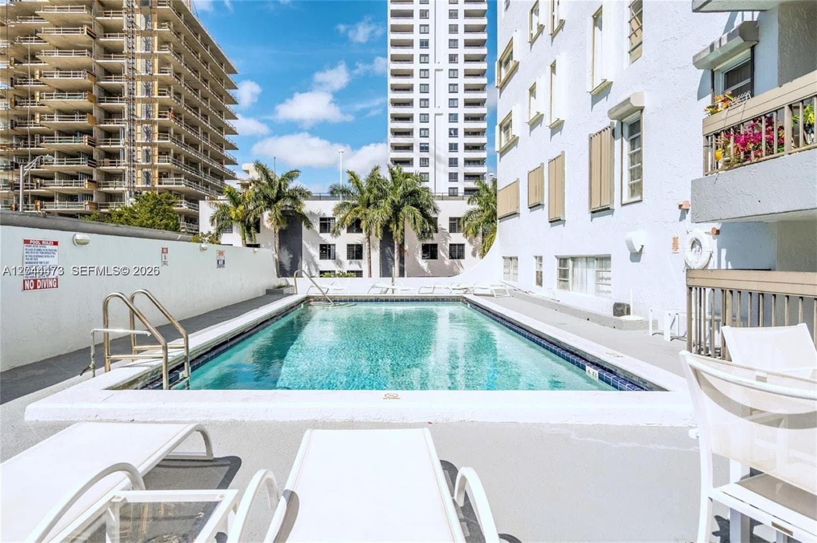 A12044473 — Miami Beach — 13