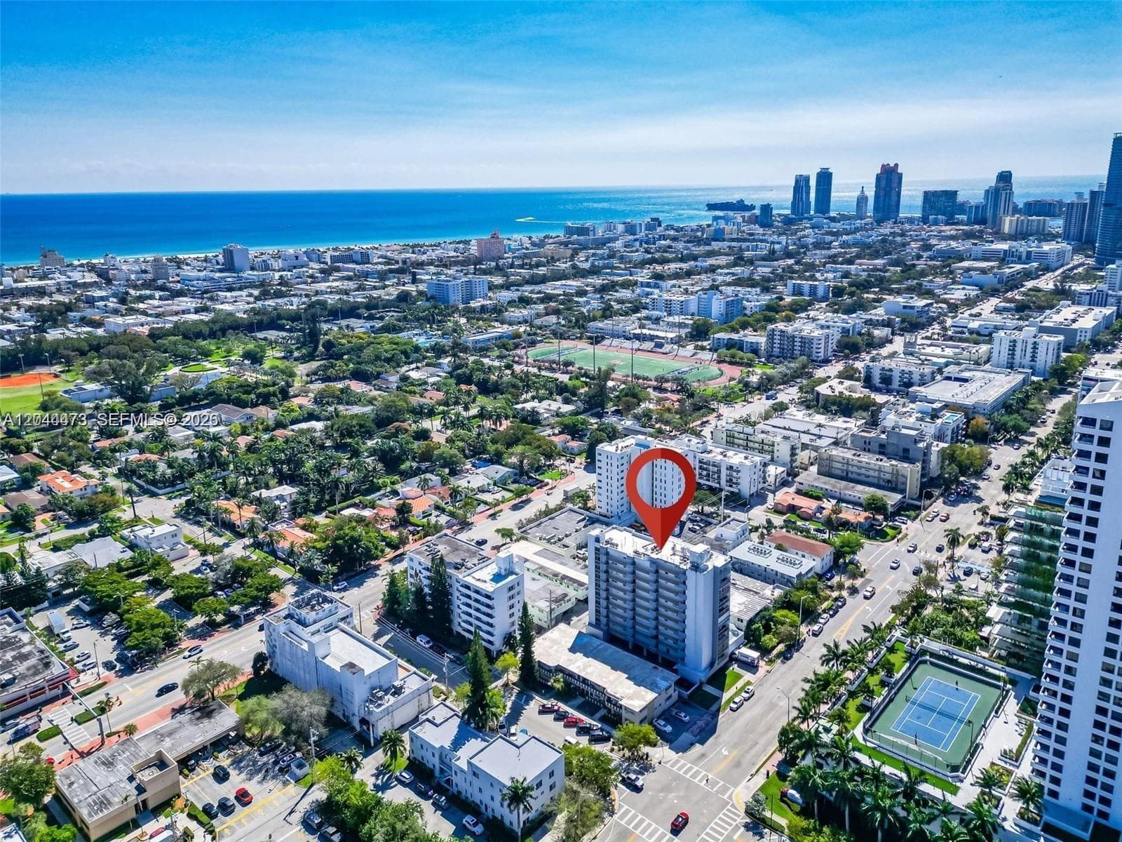 A12044473 — Miami Beach — 16