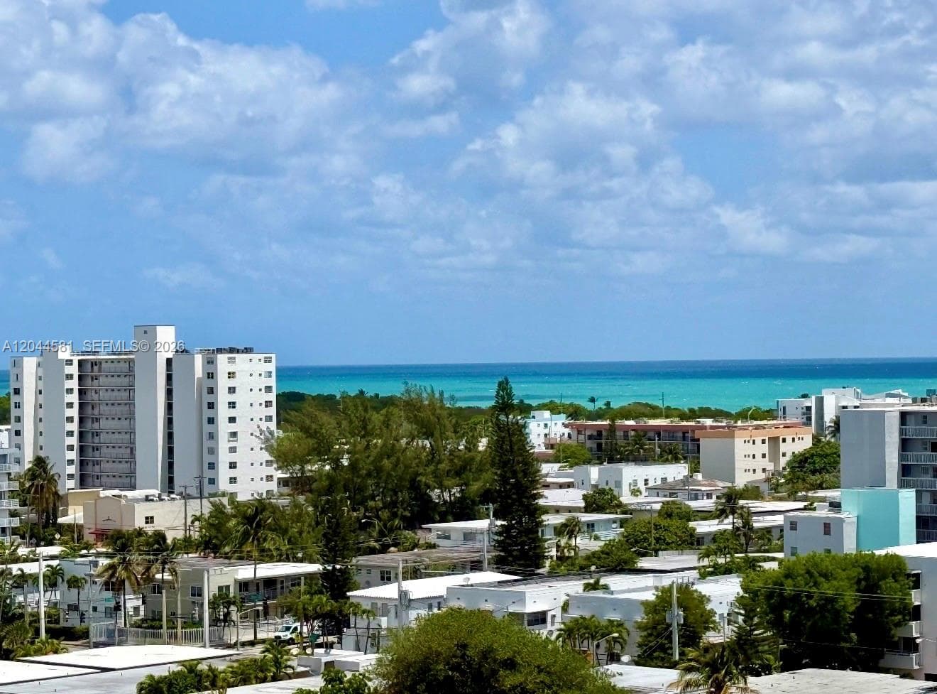 A12044581 — Miami Beach — 23