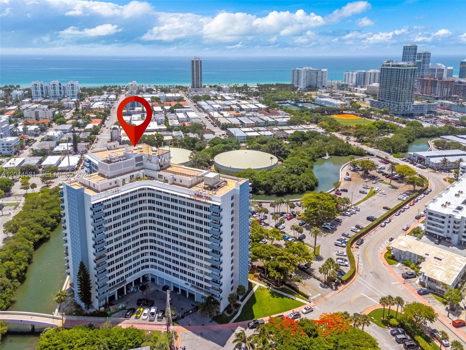 A12044581 — Miami Beach — 29