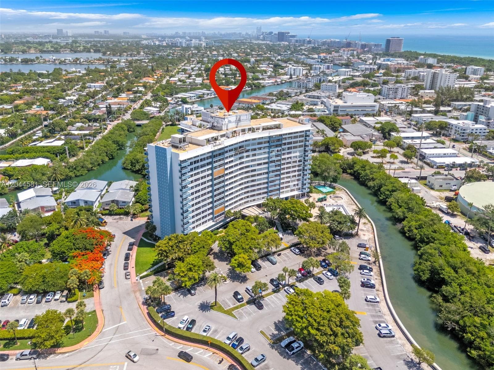 A12044581 — Miami Beach — 25
