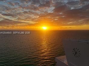 A12044643 — Miami Beach — 46