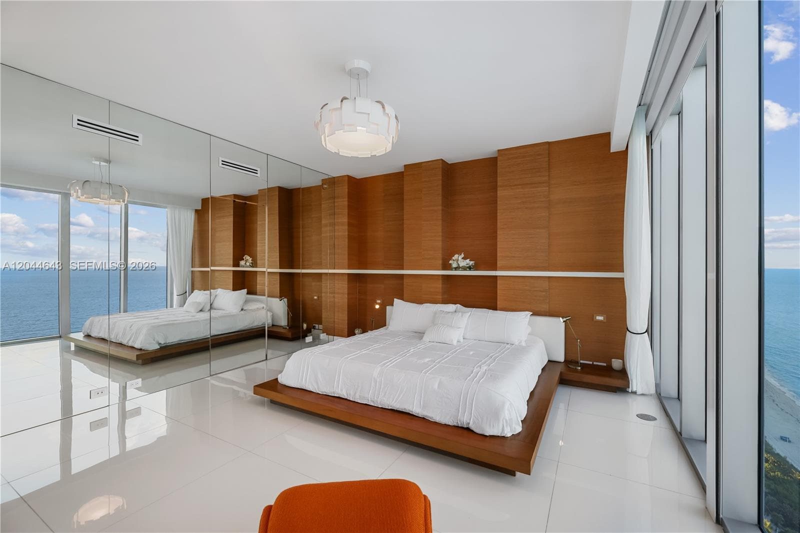 A12044643 — Miami Beach — 31