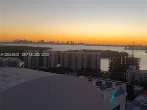 A12044643 — Miami Beach — 64