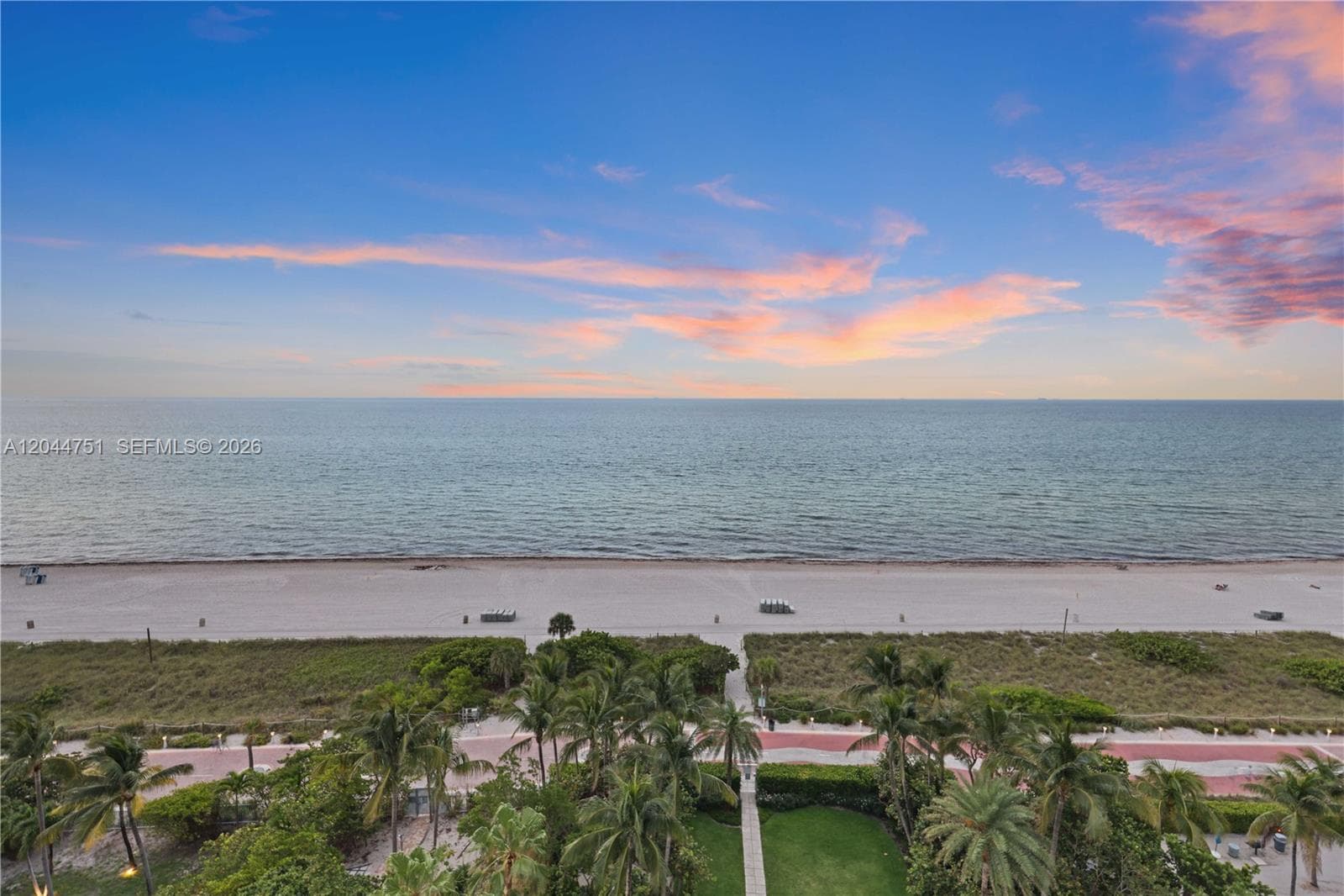A12044751 — Miami Beach — 61