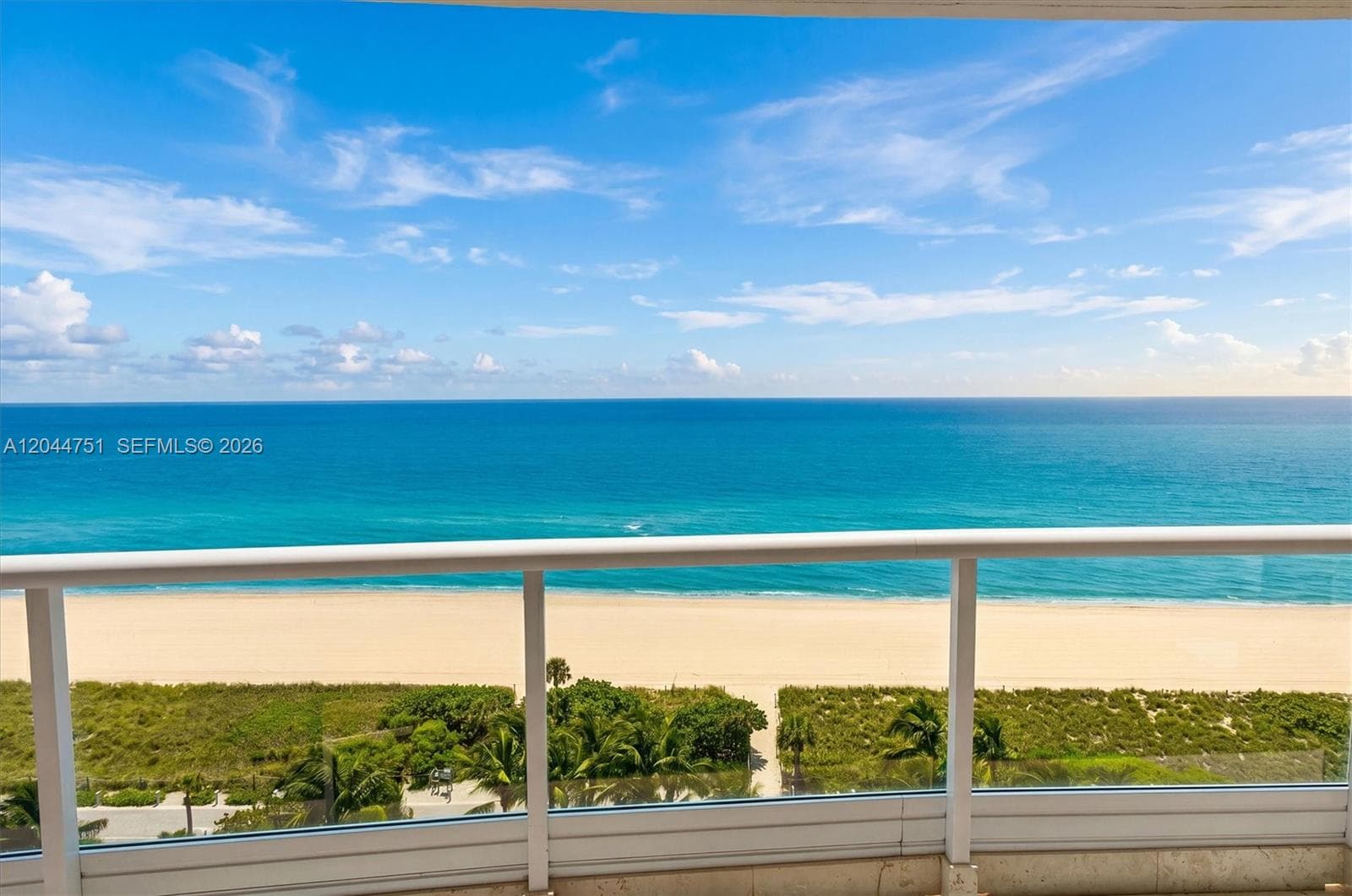 A12044751 — Miami Beach — 38
