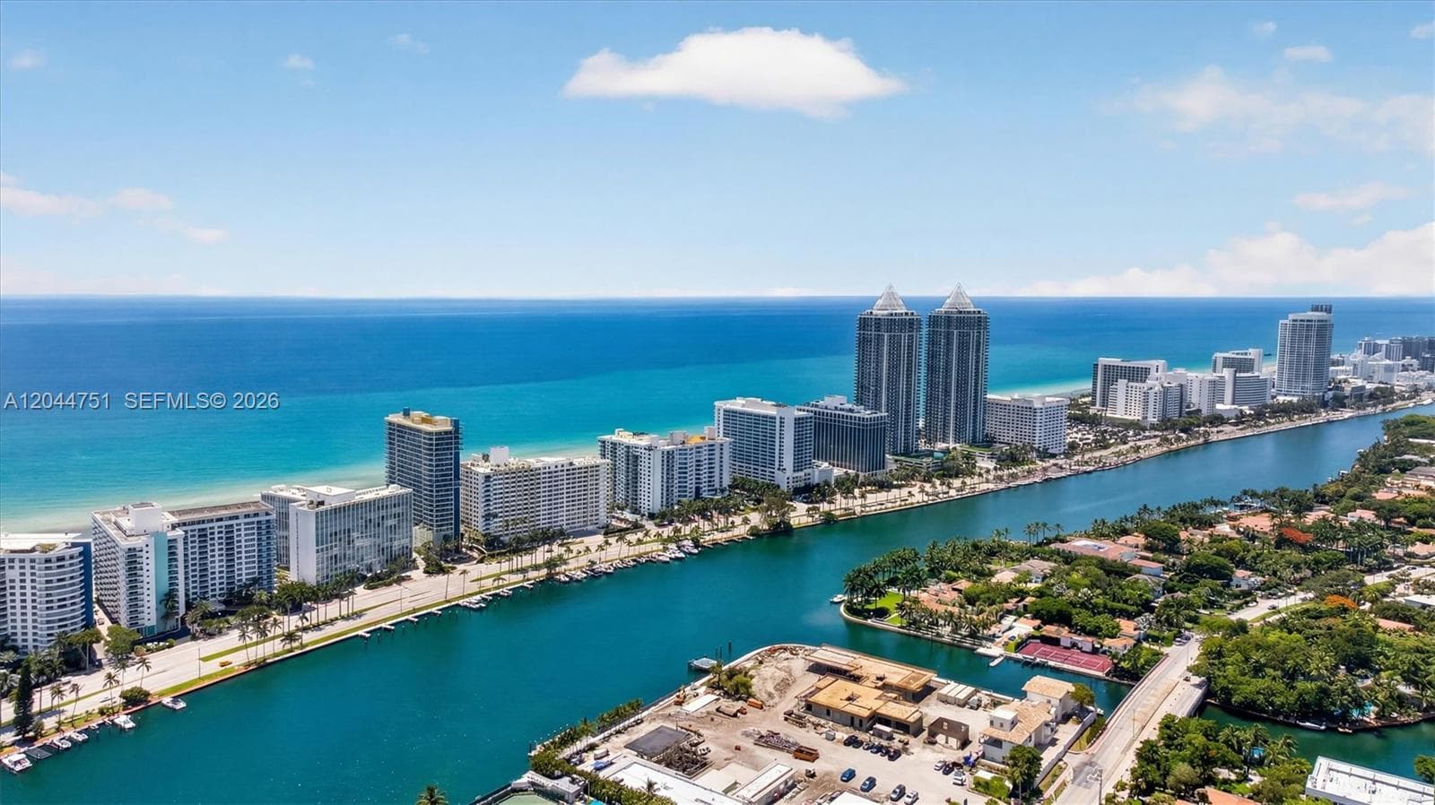 A12044751 — Miami Beach — 44