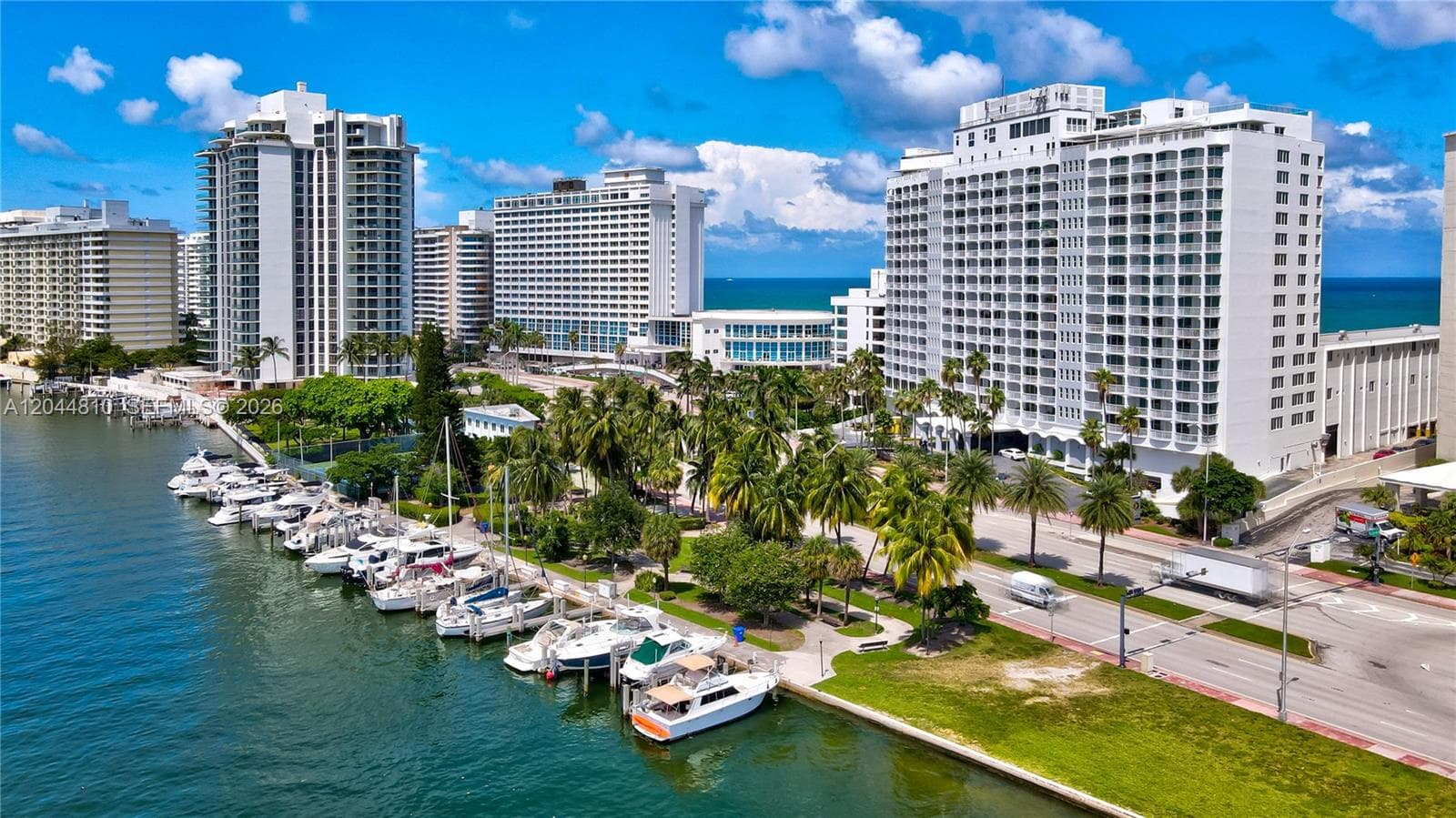 A12044810 — Miami Beach — 43