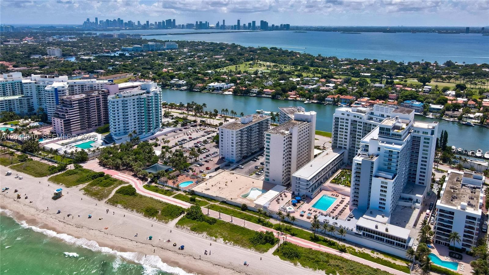 A12044810 — Miami Beach — 36