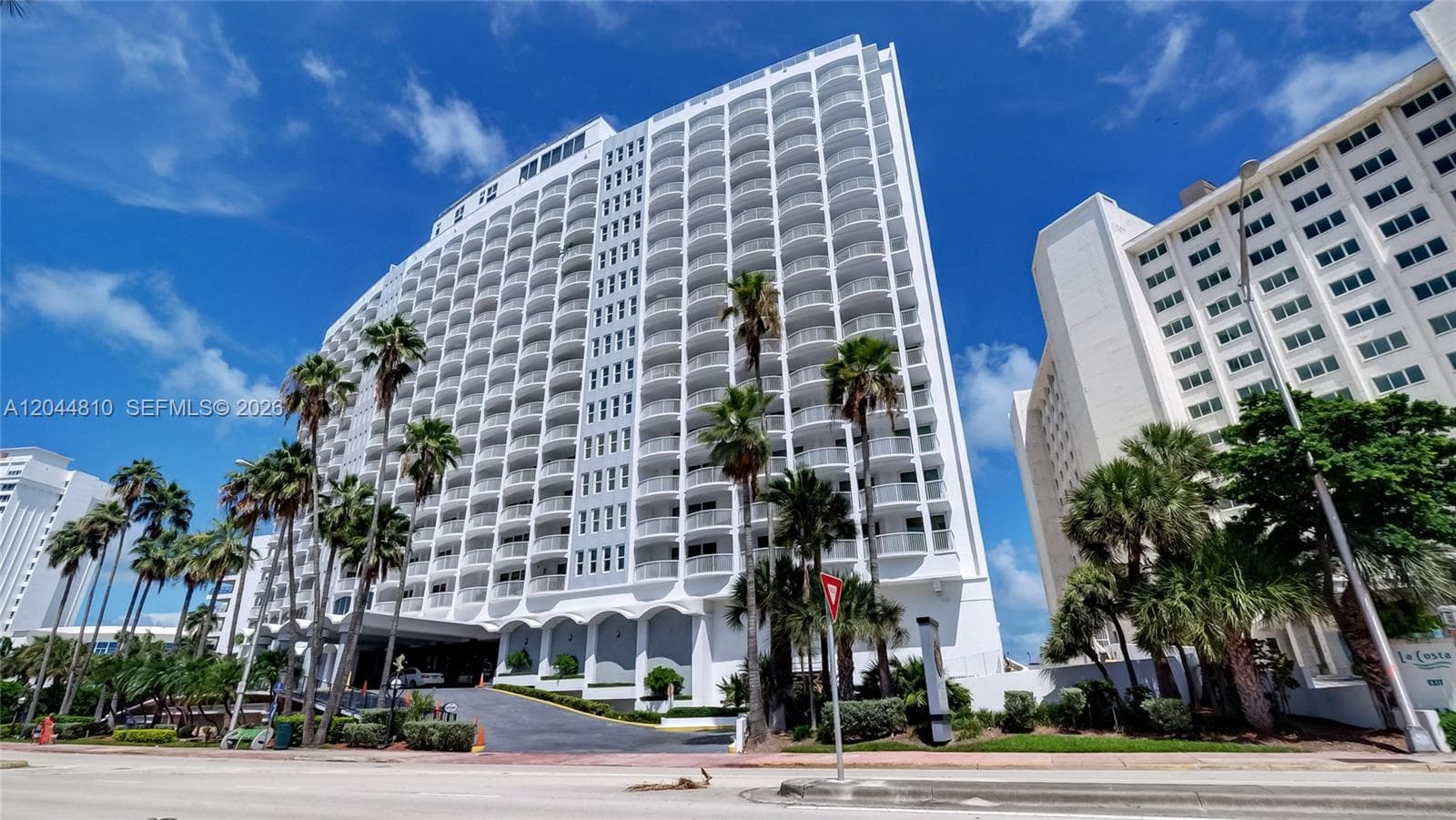 A12044810 — Miami Beach — 48